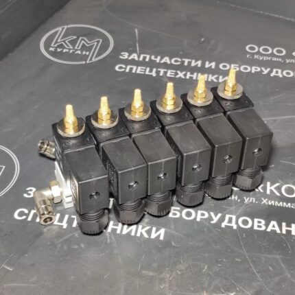 Блок клапанов КО-829Б.81.01.000